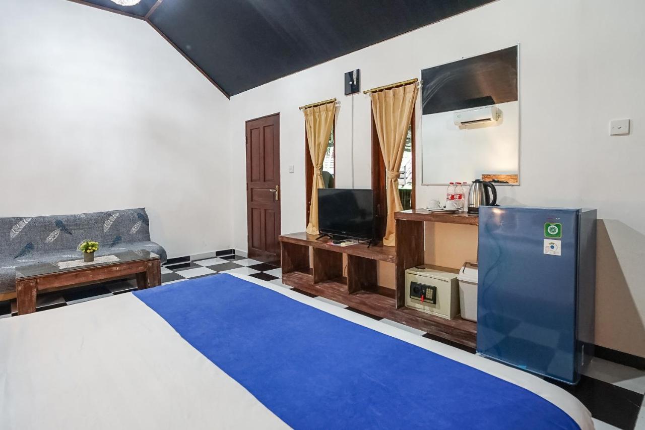 Kampung 168 Hotel Jimbaran Екстериор снимка