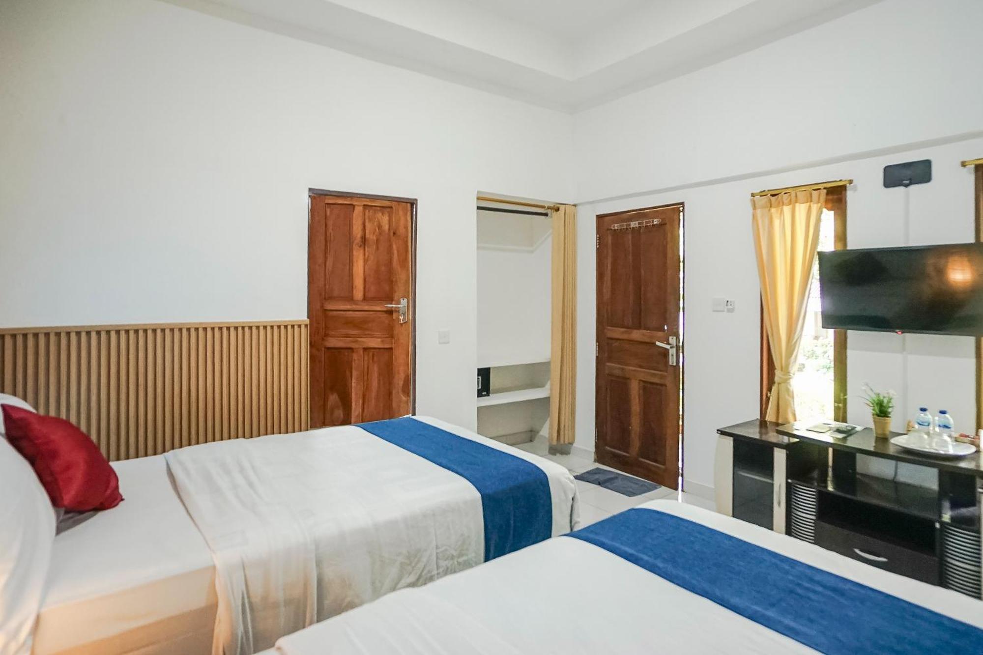 Kampung 168 Hotel Jimbaran Екстериор снимка