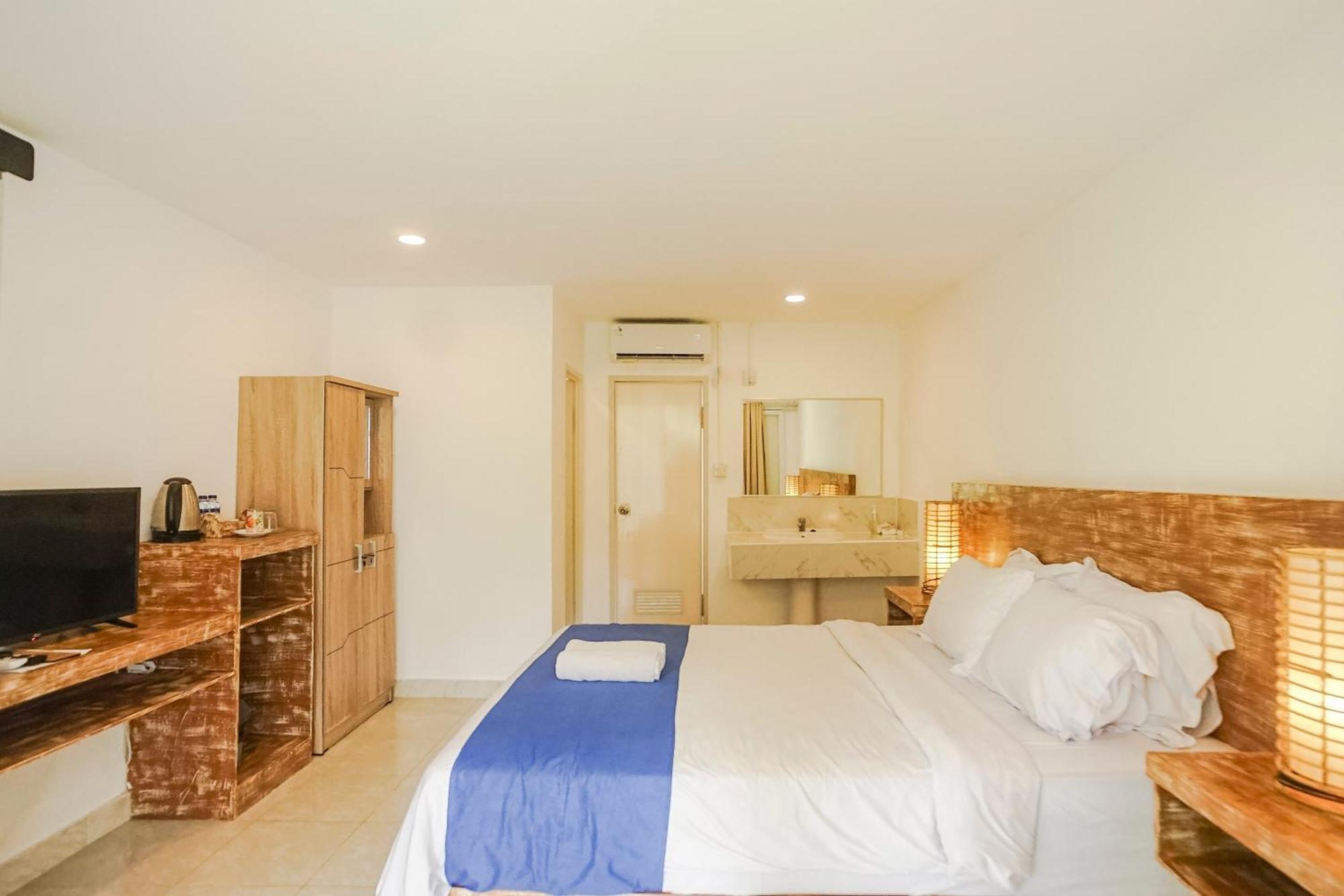 Kampung 168 Hotel Jimbaran Екстериор снимка