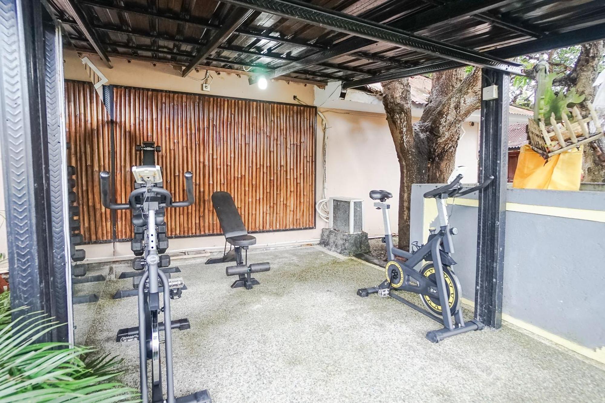 Kampung 168 Hotel Jimbaran Екстериор снимка