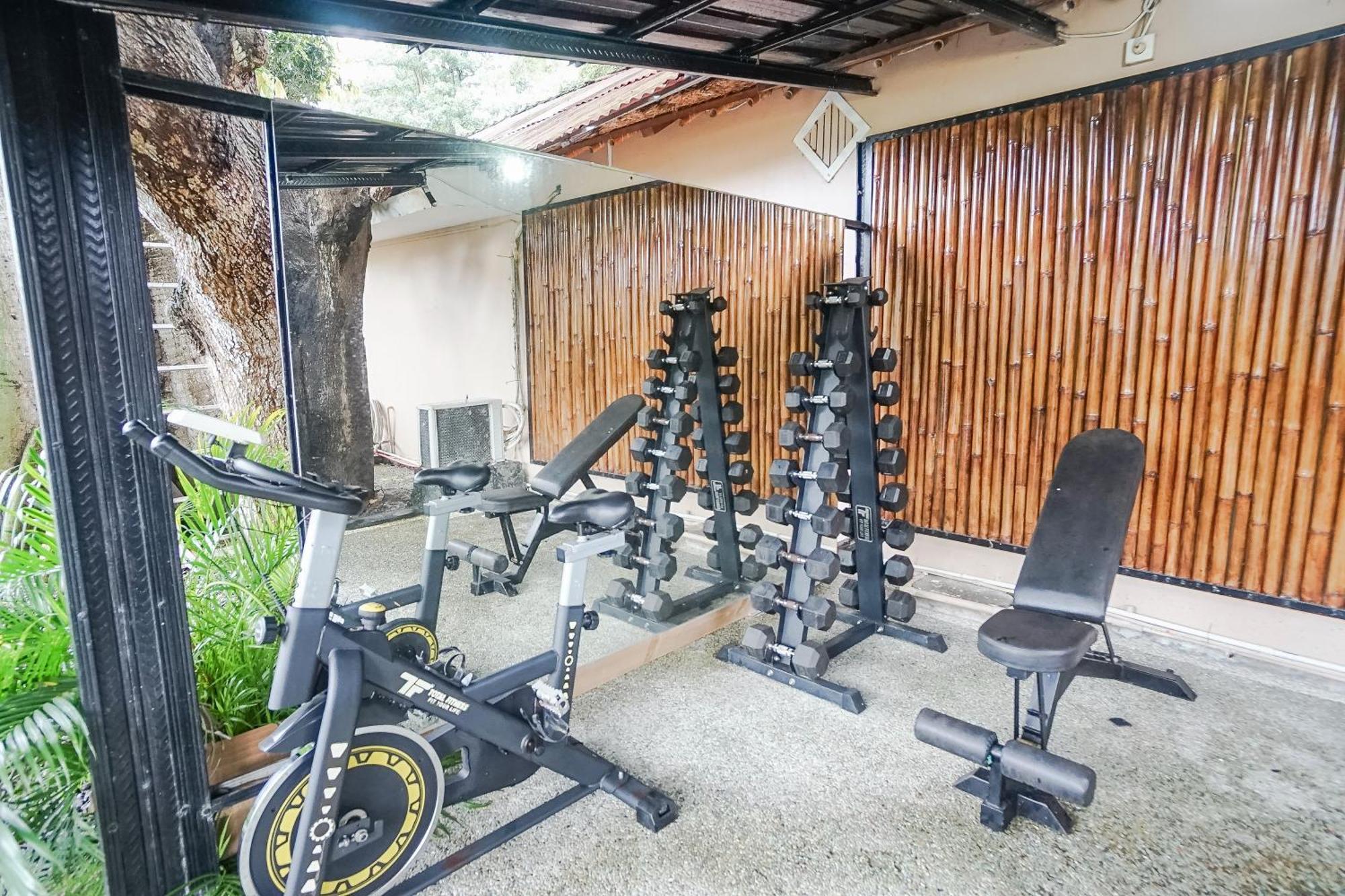 Kampung 168 Hotel Jimbaran Екстериор снимка