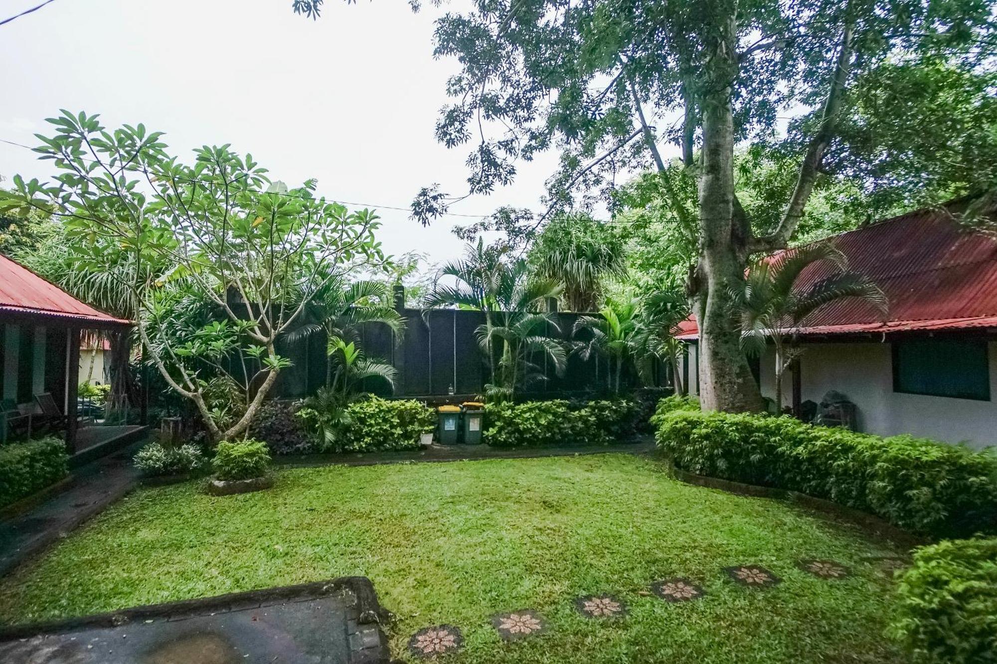Kampung 168 Hotel Jimbaran Екстериор снимка
